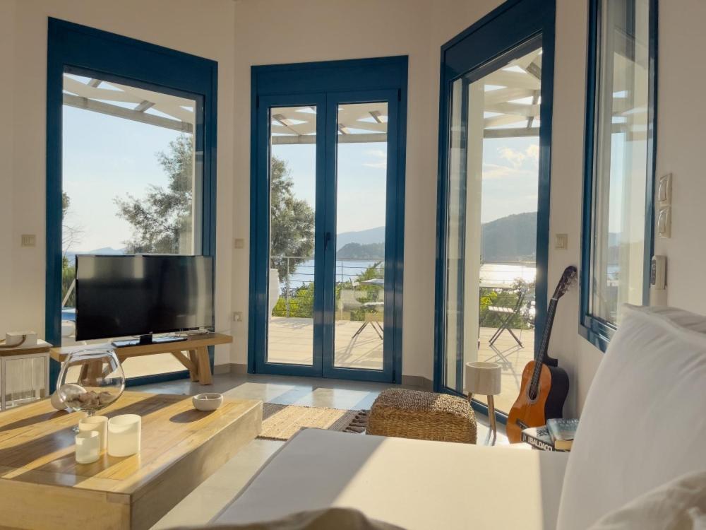Zidanos Luxurious Sea Front Villa Marandokhórion Εξωτερικό φωτογραφία